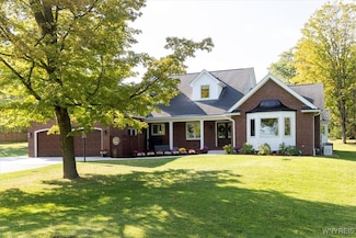 7555 Ellicott Rd, West Falls, NY 14170