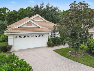715 SW Saint Vincent Cove, Port Saint Lucie, FL 34986