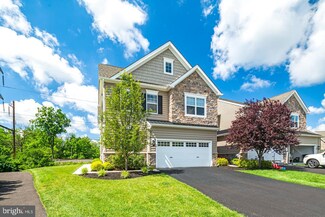 34 Sandy Run Cir, Fort Washington, PA 19034
