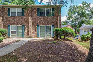 123 Coleridge Ct, Carrboro, NC 27510