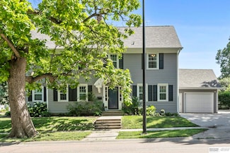 2573 Van Dorn St, Lincoln, NE 68502