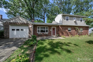 42 Shady Oak St, Old Bridge, NJ 08857