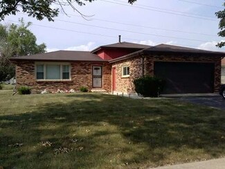 622 Farmview Rd, University Park, IL 60484