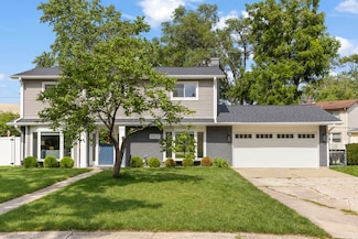 1061 Daniel Ct, Lombard, IL 60148