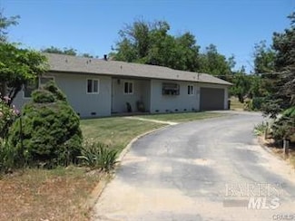 2955 Robin Ln, Clearlake, CA 95422