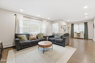 284 Broad St, Matawan, NJ 07747