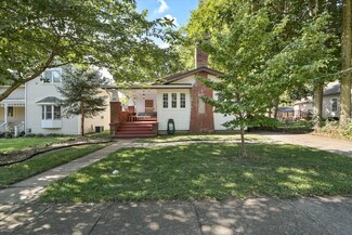 605 W Marion St, Monticello, IL 61856