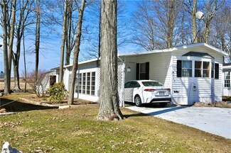 1229 Columbiana Lisbon Rd Unit 30, Columbiana, OH 44408