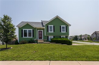 705 Olive St, Gardner, KS 66030