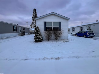 45130 Sheri Dr, Macomb, MI 48044