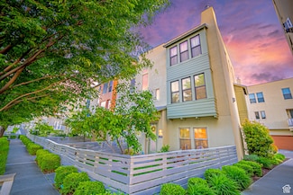4773 W Daybreak Rim Way, South Jordan, UT 84009