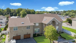 20 Cordelia Ave, Staten Island, NY 10309