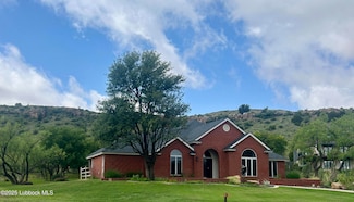 1 Squaw Ln, Ransom Canyon, TX 79366