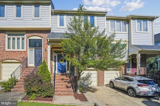 128 E Colonial Dr, Occoquan, VA 22125