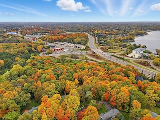 1426 Holdridge Cir, Wayzata, MN 55391