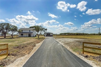 2129 Lezak Rd, Sealy, TX 77474