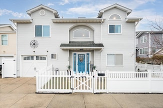 720 W Park Ave, Long Beach, NY 11561
