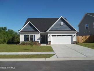 111 Paver Ln, Hampstead, NC 28443