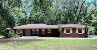 2867 Scott Cir, Jacksonville, FL 32223