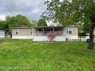 18 Hula Ln, New Paltz, NY 12561