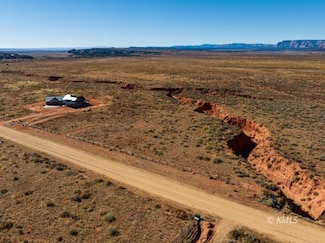 1610 Lost Spring Dr, Kanab, UT 84741