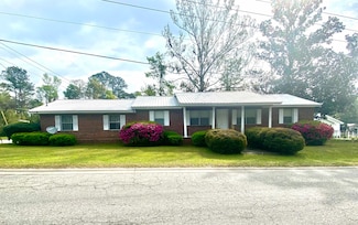 207 SE Thompkins Ave, Madison, FL 32340