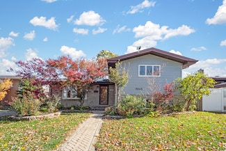 9043 Oriole Ave, Morton Grove, IL 60053