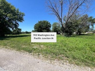703 Washington Ave, Pacific Junction, IA 51561