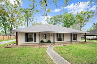 1534 Stoneliegh Dr, Baton Rouge, LA 70808