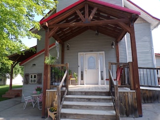 800 Kingston Ave, Wolbach, NE 68882