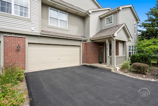 2218 Rockefeller Dr Unit 2218, Geneva, IL 60134