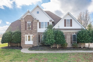 3693 Trousdale Ln, Columbia, TN 38401