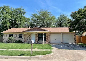 5804 Rosalyn Dr, Watauga, TX 76148