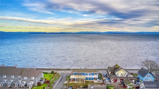 43 Bay View Dr, Point Roberts, WA 98281