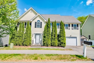 12 Kestrel Ln Unit 7, Westford, MA 01886