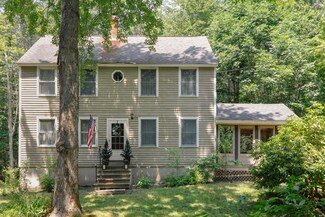 55 Robin Hood Dr, Wells, ME 04090