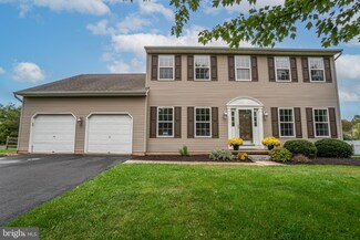 30 Kendall Ln, Royersford, PA 19468