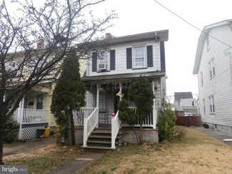 1313 Chambers St, Trenton, NJ 08610