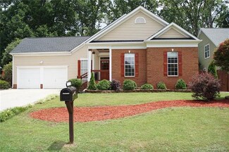7719 Pelican Ct, Charlotte, NC 28227