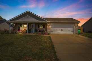 211 Boulder Ridge Dr, Farmington, MO 63640
