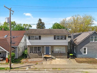 63 N 10th St, Stroudsburg, PA 18360