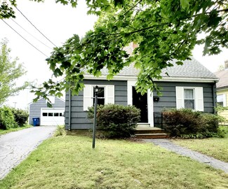 12 Cypress St, Portland, ME 04103
