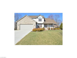 10540 Carrousel Woods Dr, New Middletown, OH 44442