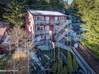 659 Grant St Unit 5, Ketchikan, AK 99901