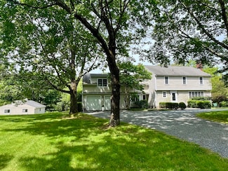 10 Ward Ln, Sherborn, MA 01770