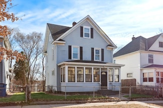 1018 Sims Ave, Saint Paul, MN 55106