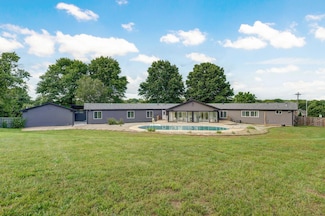5021 S Farm Road 137, Springfield, MO 65810