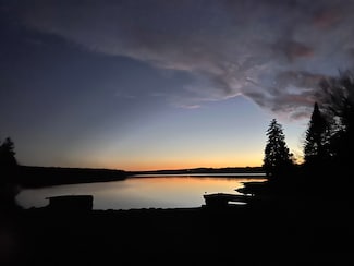 33 Timberland Rd, Pittsburg, NH 03592