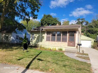 525 Walnut St NE, Grand Rapids, MI 49503
