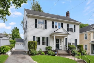 47 Lyndhurst Ave, Providence, RI 02908